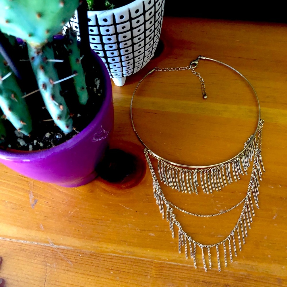 Layered gold collar necklace